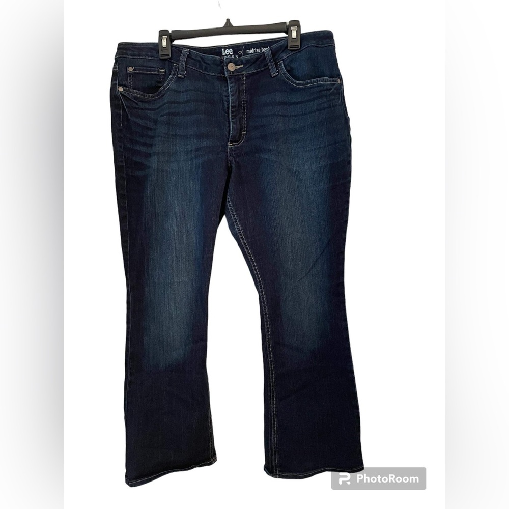 Lee Riders Women’s Mid-rise Bootcut jeans 18P